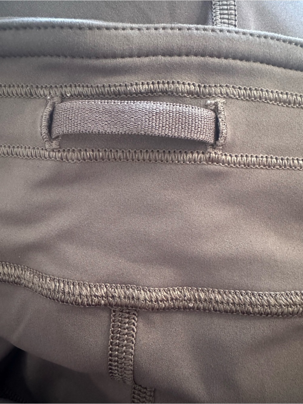 Lululemon Vented Legging 25” Size 10 Mauve - Picture 4 of 5